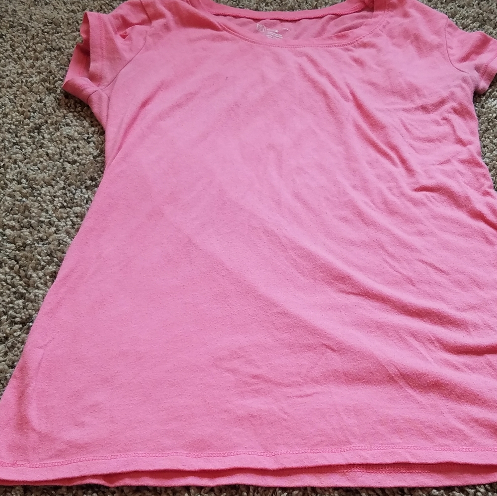 Shirts - Picture 2 of 4